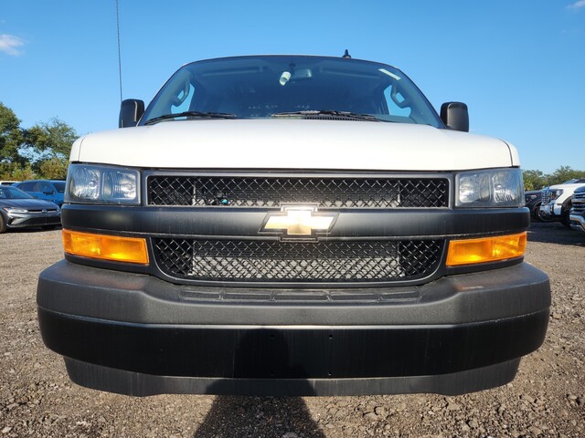 New 2025 Chevrolet Express 2500 Empty Cargo Van - photo 3