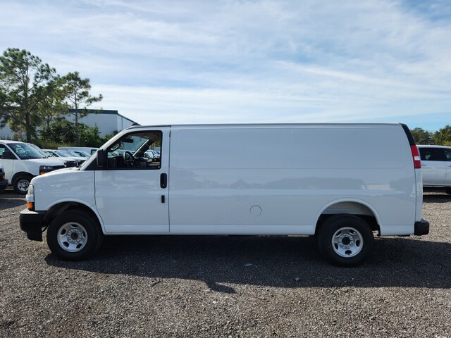 New 2025 Chevrolet Express 2500 Empty Cargo Van - photo 4