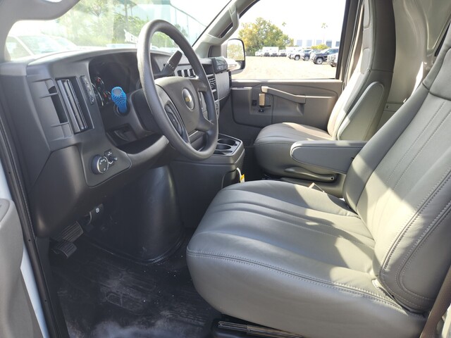 New 2025 Chevrolet Express 2500 Empty Cargo Van - photo 5