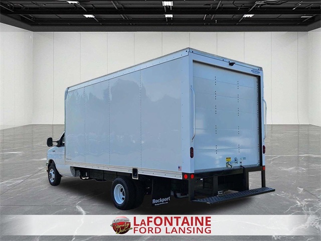 New 1996 Ford E-450 Cutaway - photo 4