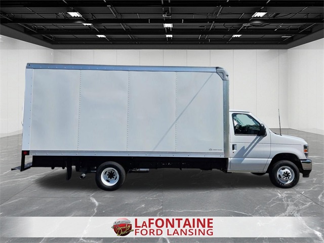 New 1996 Ford E-450 Cutaway - photo 7