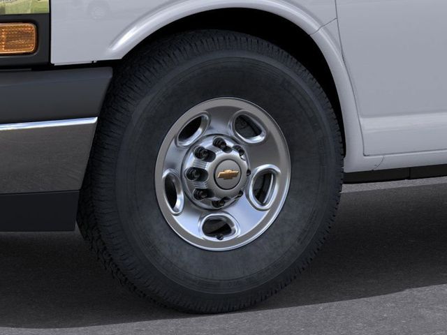 New 2025 Chevrolet Express 2500 Empty Cargo Van - photo 9