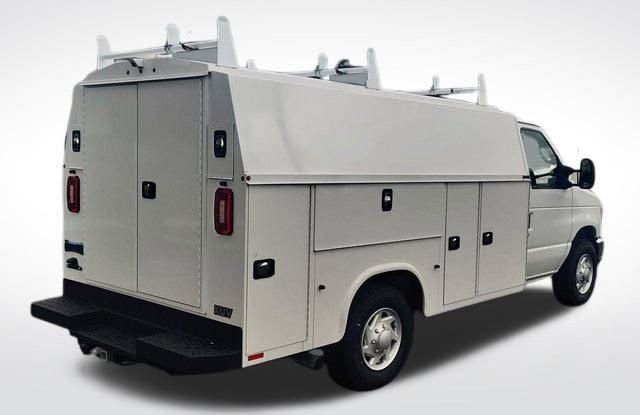 New 2025 Ford E-350 Cutaway - photo 5