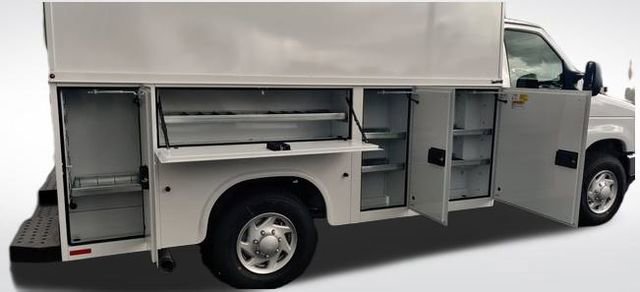 New 2026 Ford E-350 Cutaway - photo 8