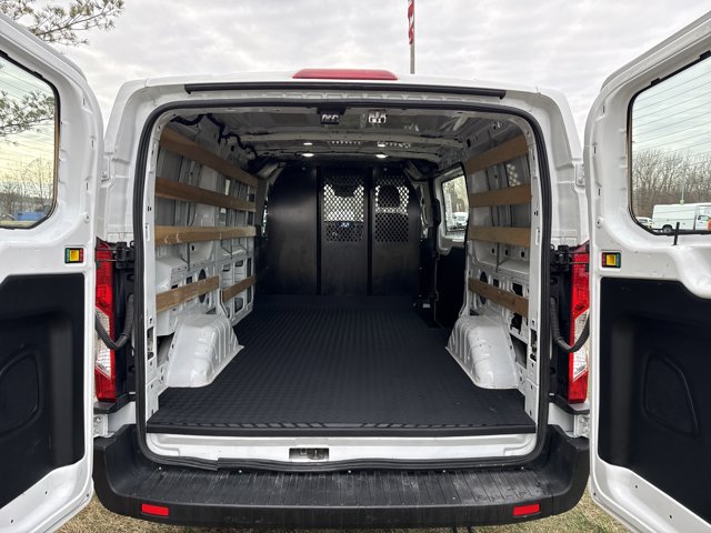 Used 2023 Ford Transit 250 - photo 1