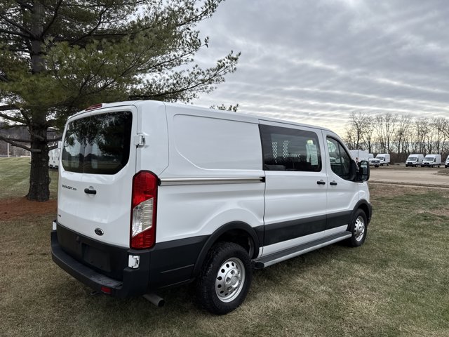 Used 2023 Ford Transit 250 - photo 2