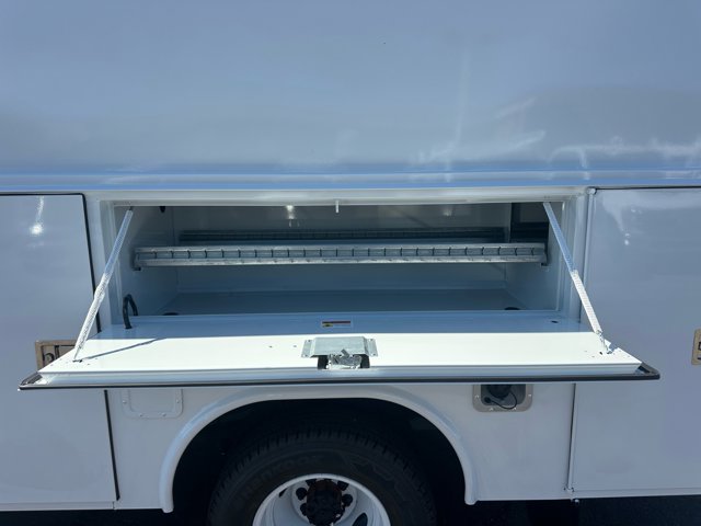 New 2026 Ford E-350 Cutaway - photo 18