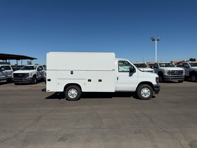 New 2026 Ford E-350 - photo 2
