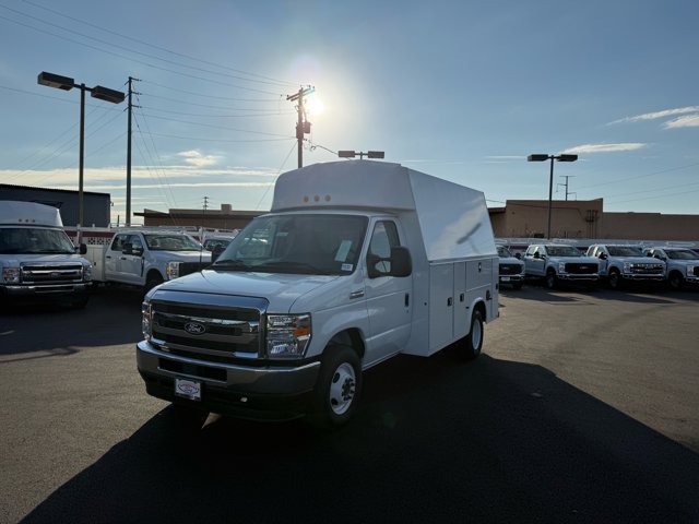 New 2026 Ford E-350 Cutaway - photo 6