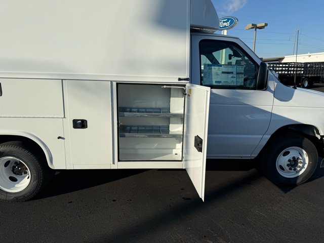 New 2026 Ford E-350 Cutaway - photo 8