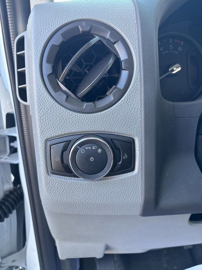 New 1996 Ford E-450 Cutaway - photo 15