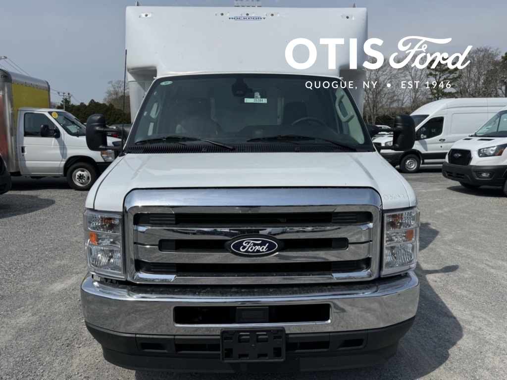New 1996 Ford E-450 - photo 1