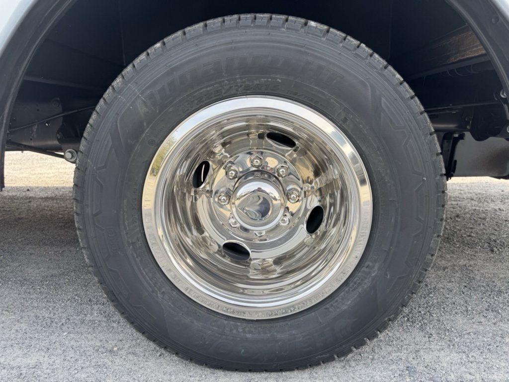 New 1996 Ford E-450 Cutaway - photo 4
