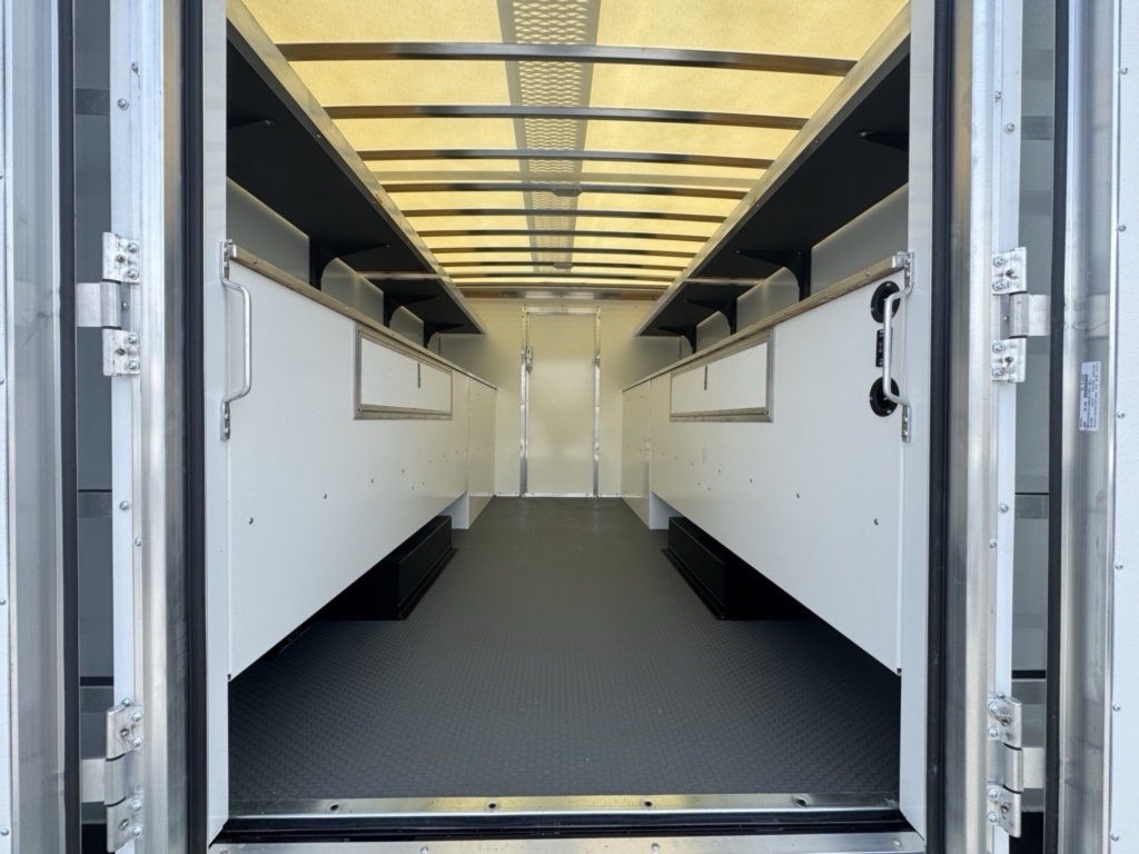 New 1996 Ford E-450 Cutaway - photo 8