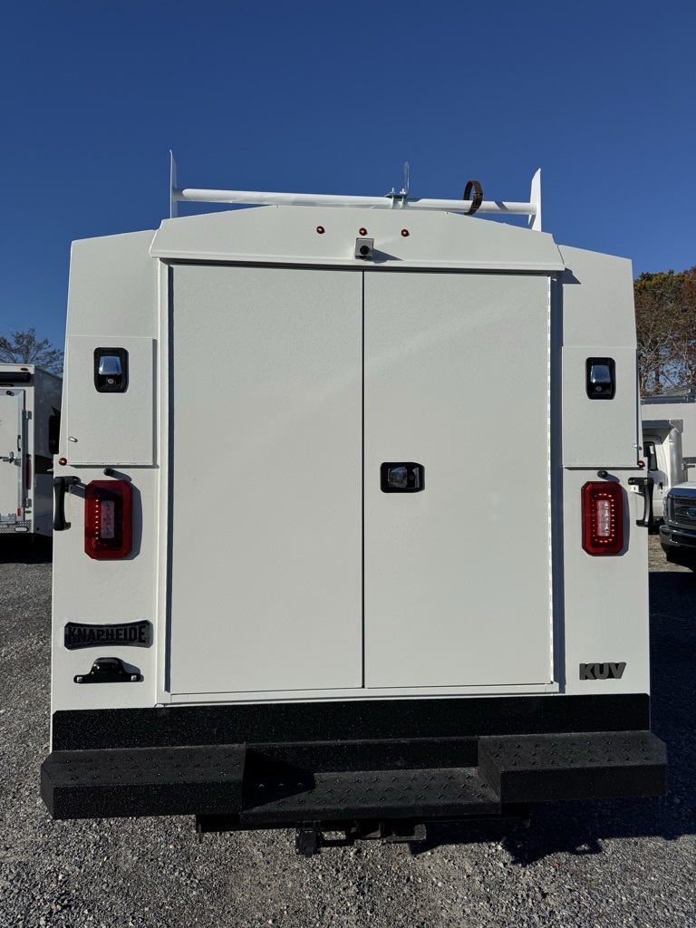 New 2026 Ford E-350 Cutaway - photo 4