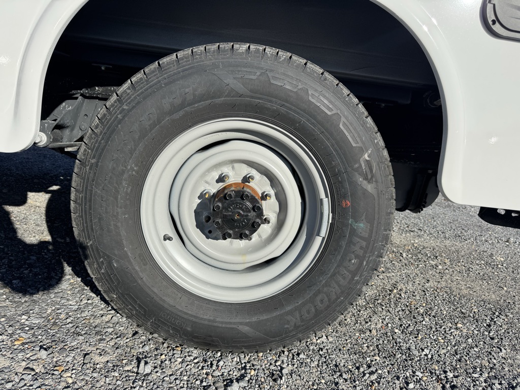 New 2026 Ford E-350 Cutaway - photo 8