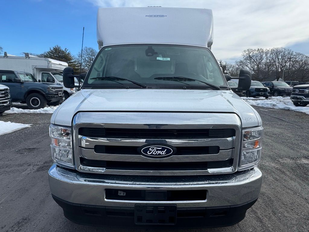 New 2026 Ford E-350 - photo 2