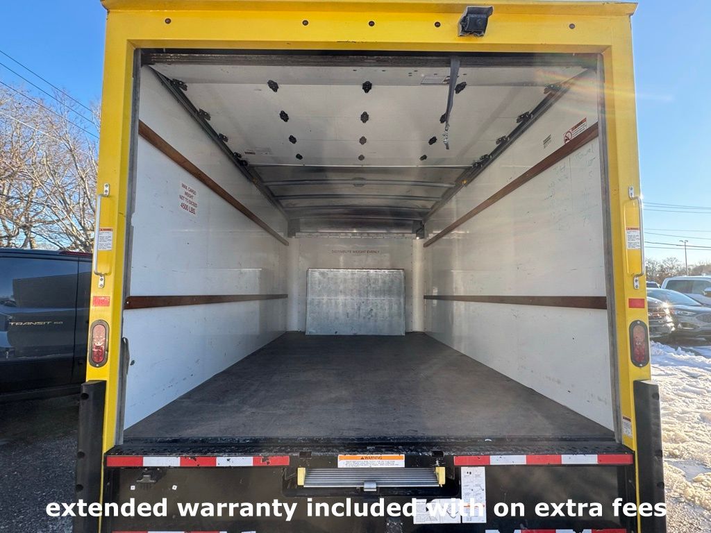 Used 2022 Ford E-350 Cutaway - photo 7