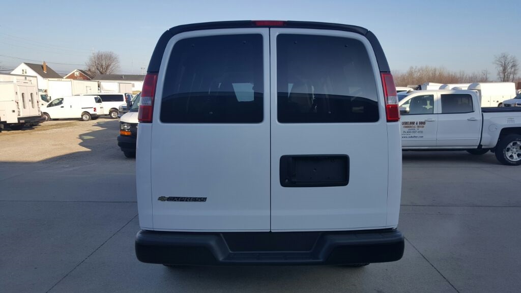 New 2017 Chevrolet Express 3500 - photo 1