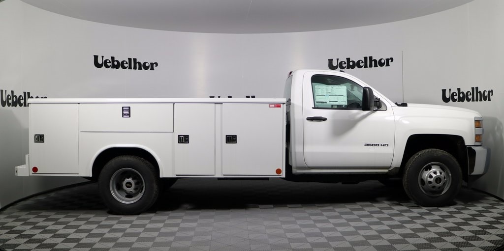 New 2017 Chevrolet Silverado 3500 Regular Cab Reading U132-DW 11' Service Truck - photo 3