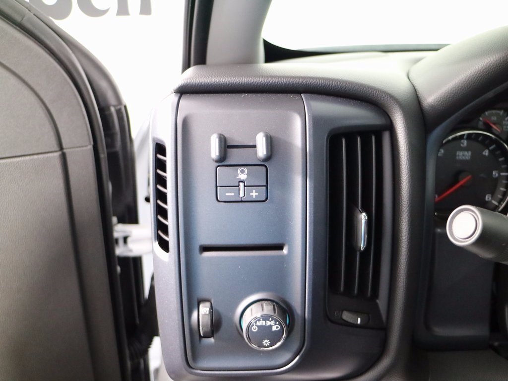 New 2017 Chevrolet Silverado 3500 Regular Cab Reading U132-DW 11' Service Truck - photo 10