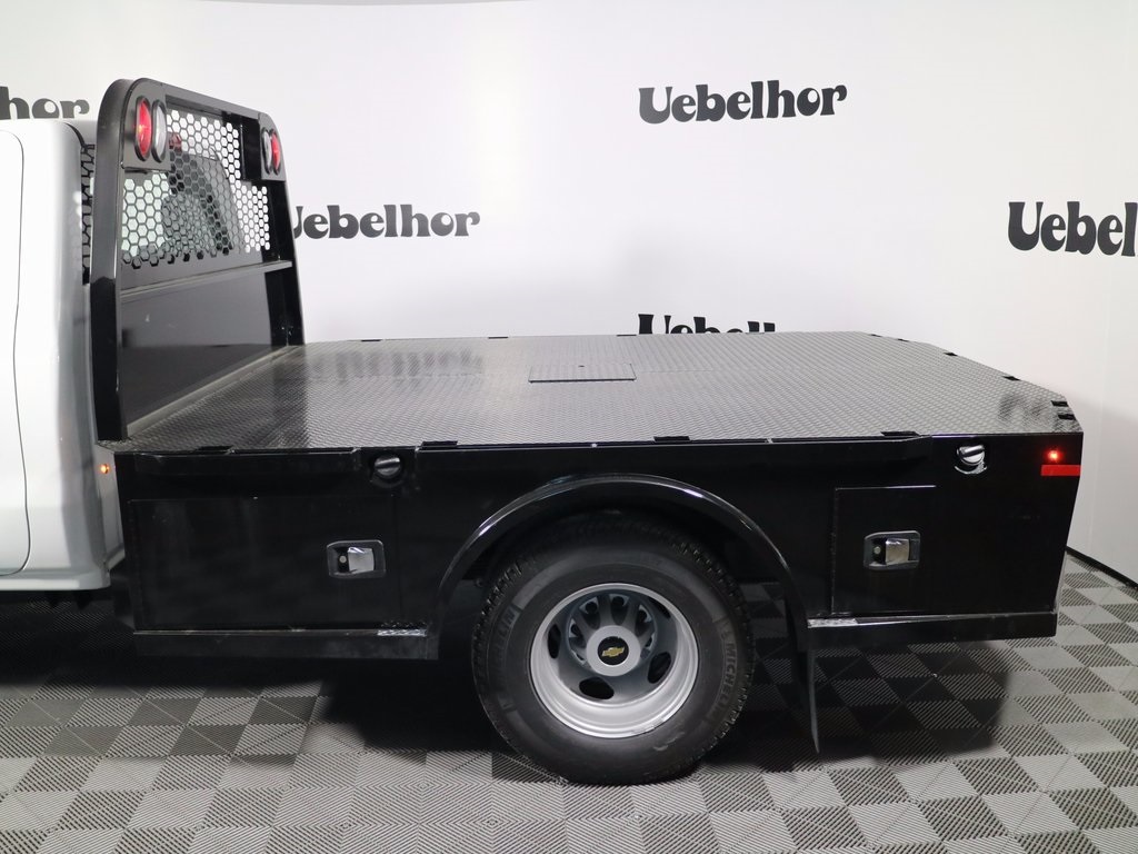 New 2017 Chevrolet Silverado 3500 - photo 2