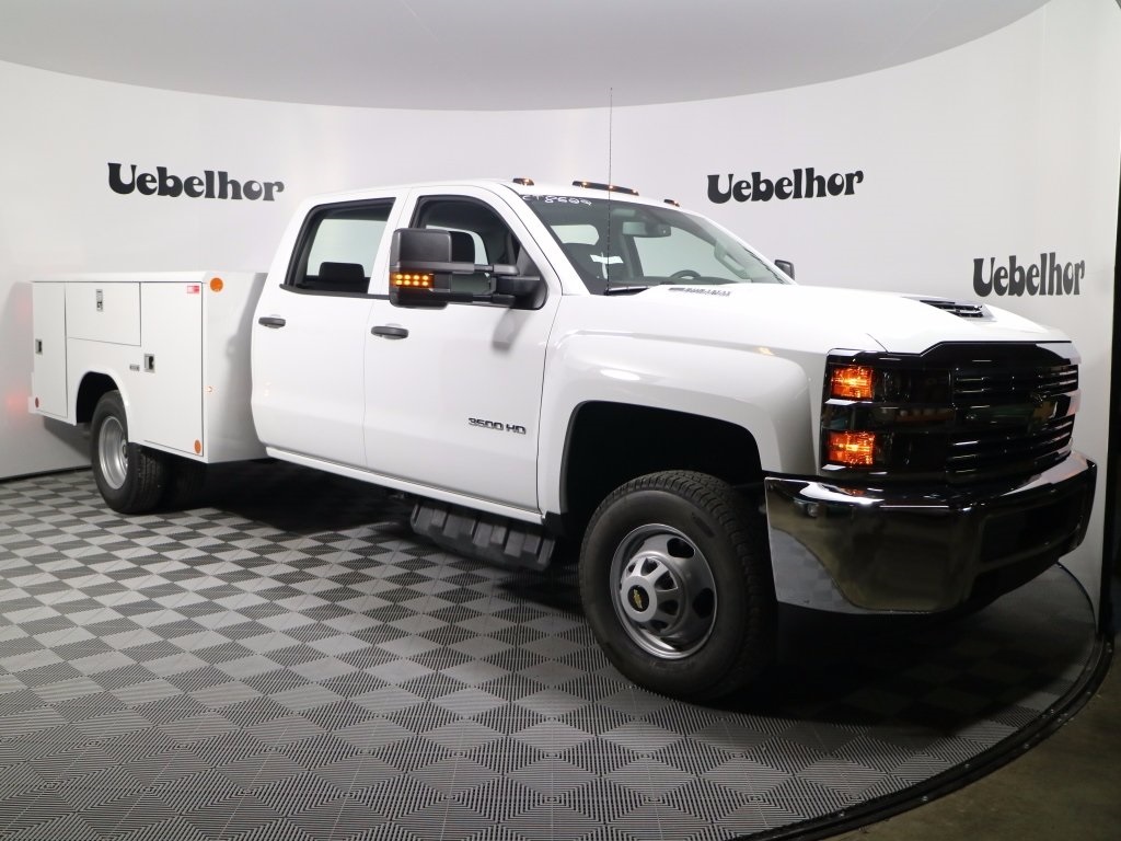 New 2017 Chevrolet Silverado 3500 Crew Cab Reading U108-DW 9' Service Truck - photo 4