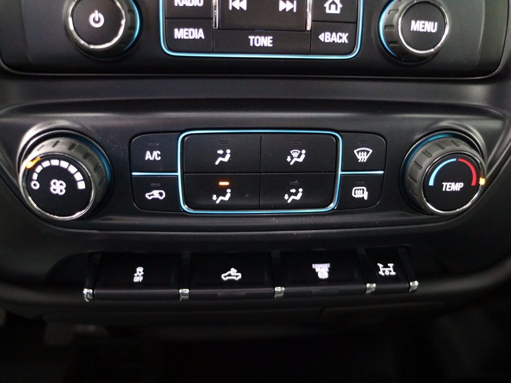 New 2017 Chevrolet Silverado 3500 Crew Cab Reading U108-DW 9' Service Truck - photo 16