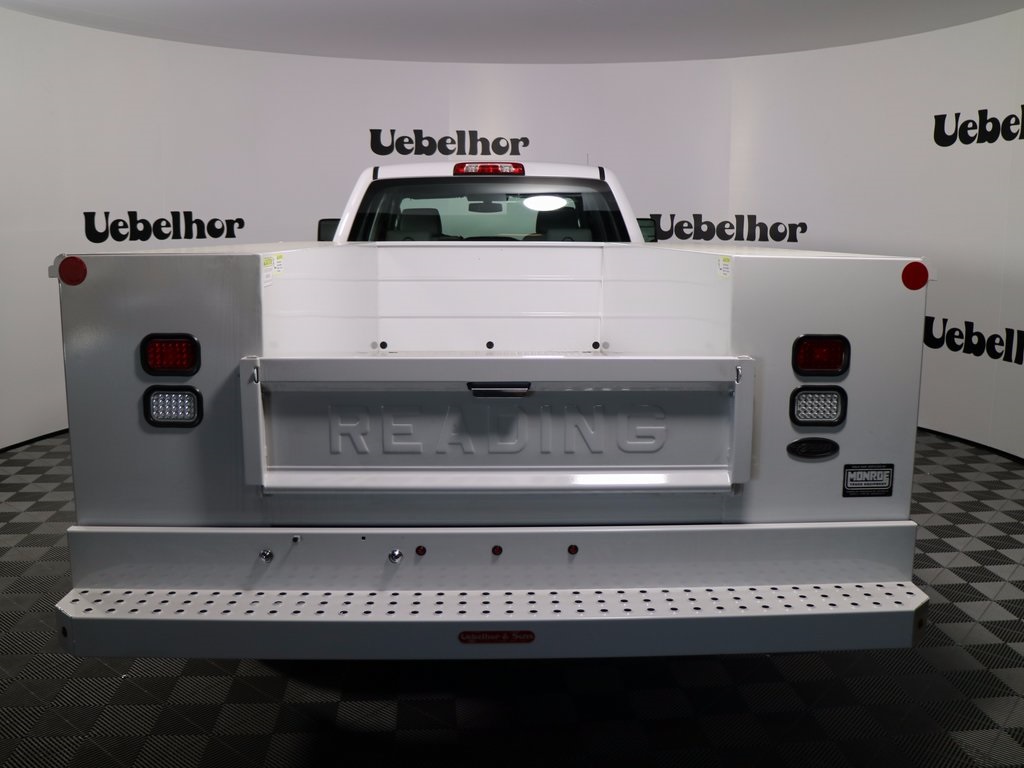 New 2017 Chevrolet Silverado 3500 - photo 2