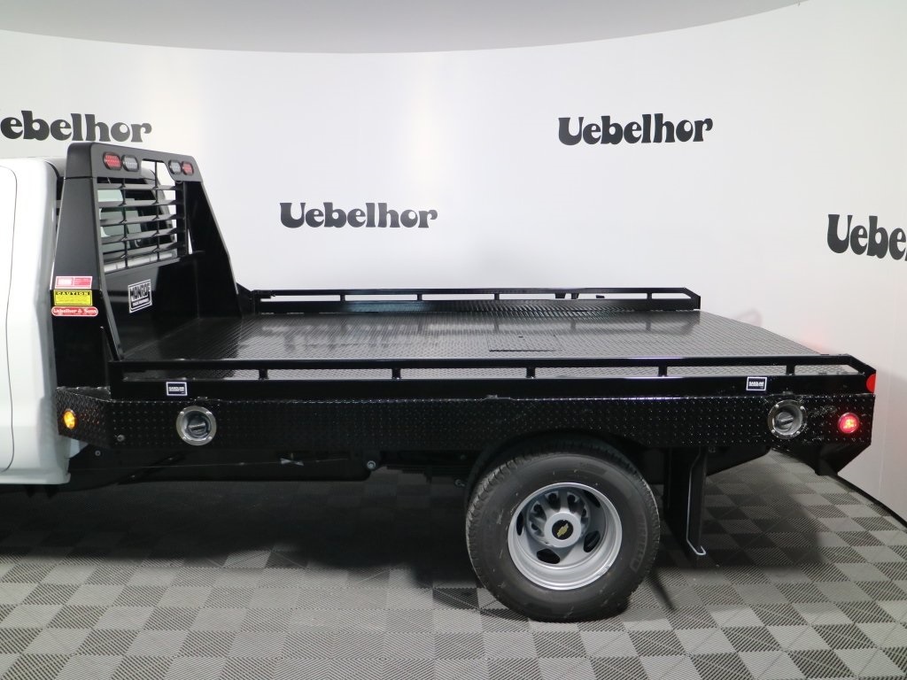New 2017 Chevrolet Silverado 3500 - photo 2