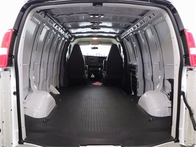 New 2018 Chevrolet Express 3500 - photo 2