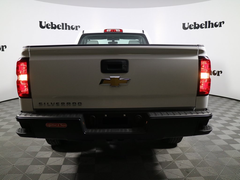 New 2018 Chevrolet Silverado 1500 - photo 2