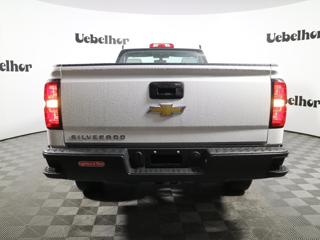 New 2018 Chevrolet Silverado 1500 - photo 2