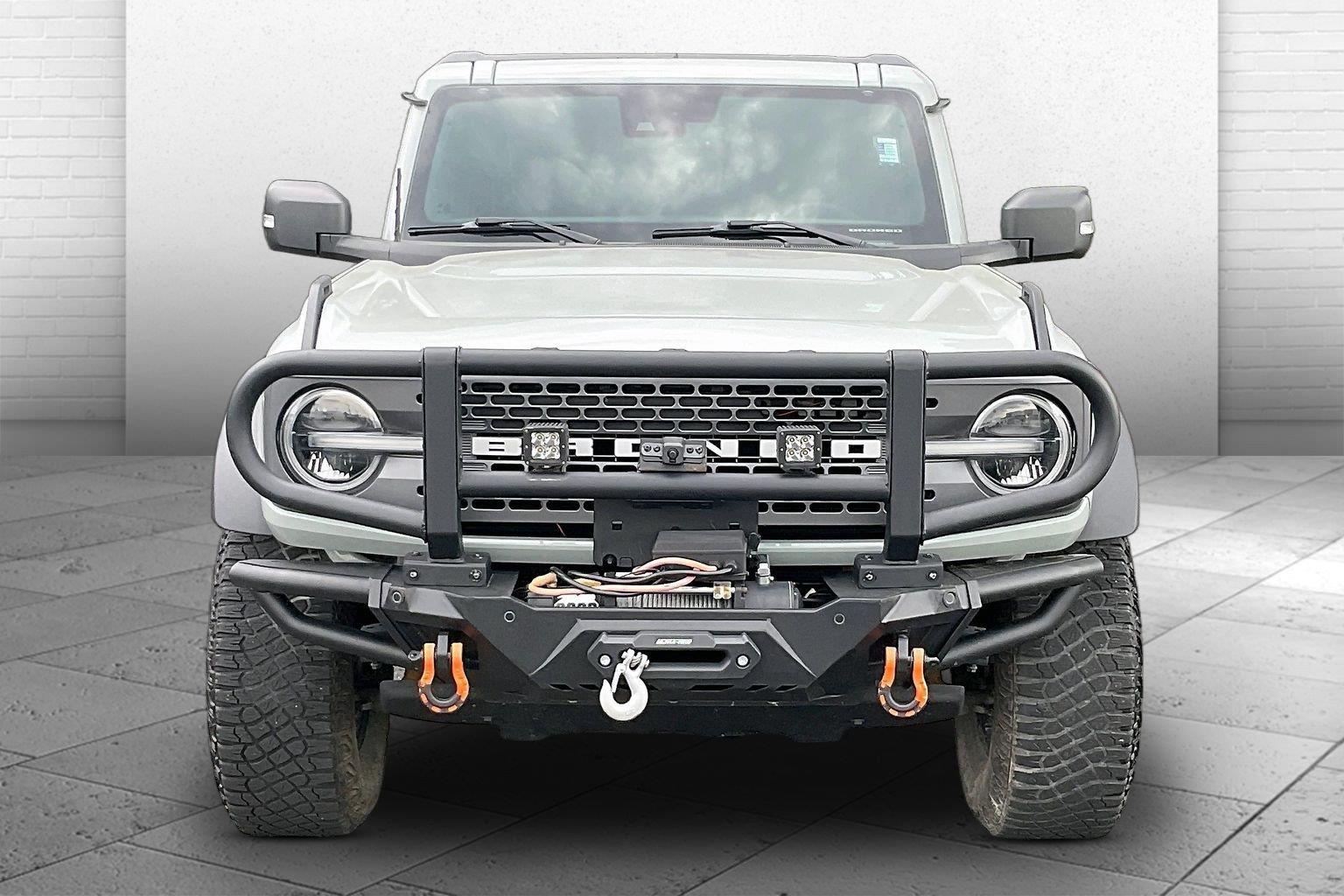 Used 2024 Ford Bronco - photo 2