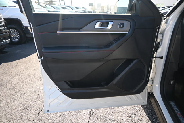 Used 2025 Ford Explorer ST-Line - photo 13