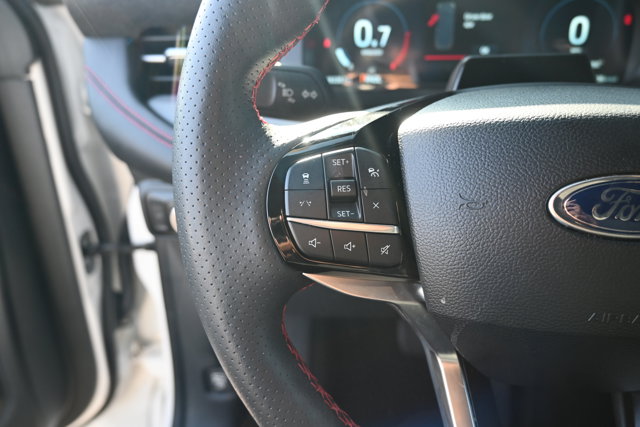 Used 2025 Ford Explorer ST-Line - photo 17
