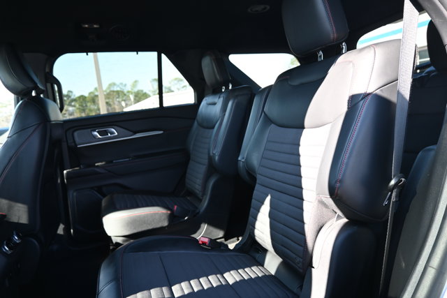 Used 2025 Ford Explorer ST-Line - photo 28