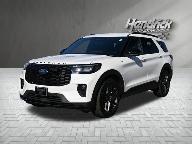 Used 2025 Ford Explorer ST-Line - photo 4