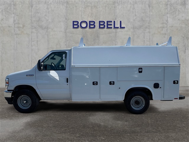 New 2026 Ford E-350 - photo 2
