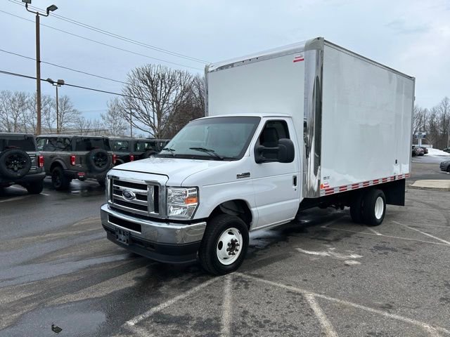 Used 2022 Ford E-450 Cutaway - photo 3