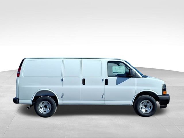 New 2026 Chevrolet Express 2500 Empty Cargo Van - photo 3