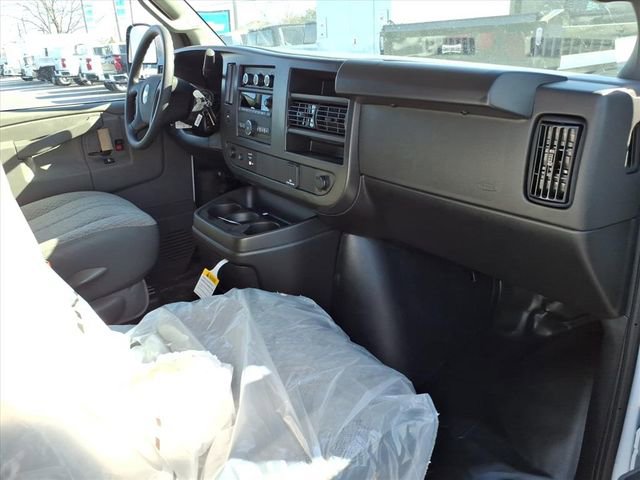 New 2026 Chevrolet Express 2500 Empty Cargo Van - photo 8
