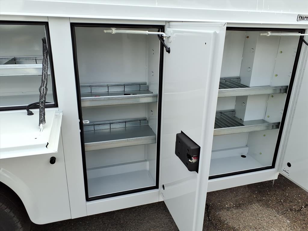 New 2026 Ford E-350 Cutaway - photo 4