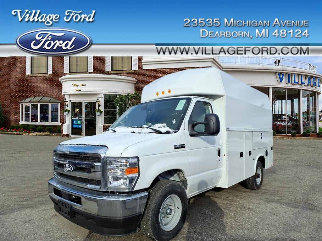 New 2026 Ford E-350 Cutaway - photo 7