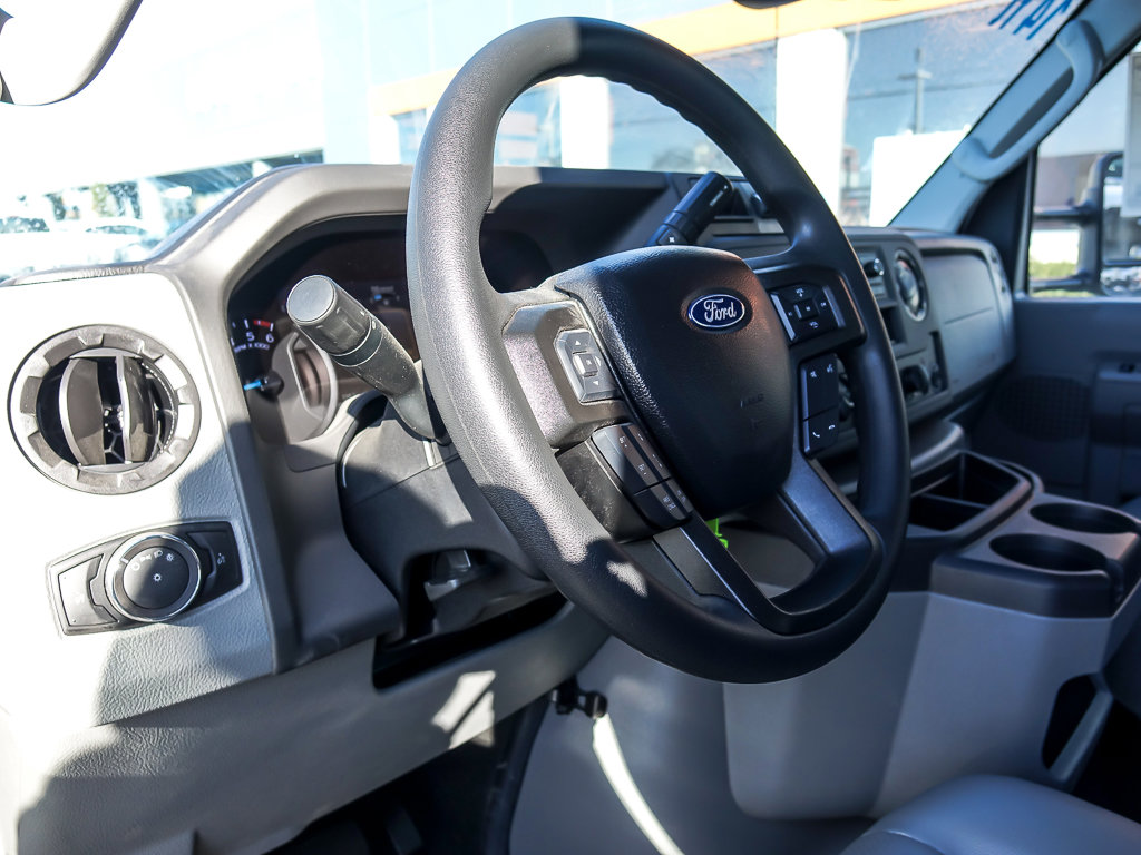 Used 2024 Ford E-350 Cutaway - photo 9