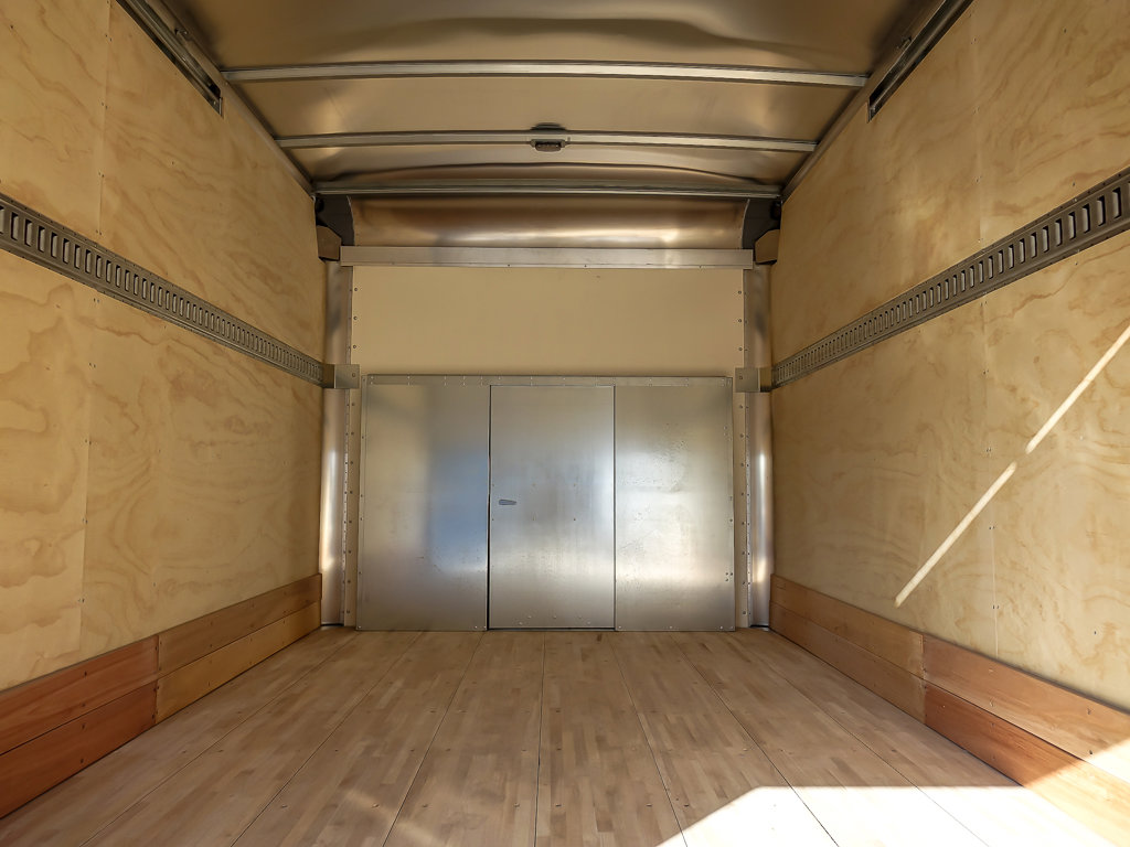 Used 2024 Ford E-350 Cutaway - photo 15