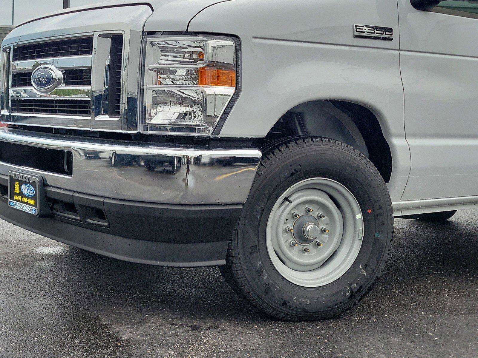 New 2025 Ford E-350 Cutaway - photo 3