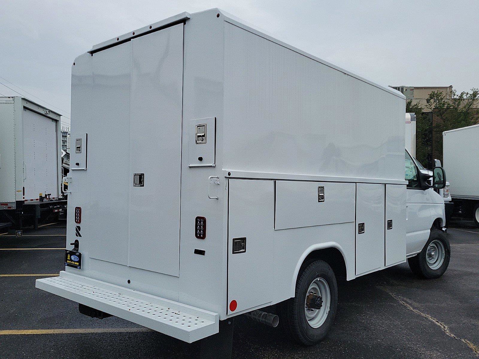 New 2025 Ford E-350 Cutaway - photo 7