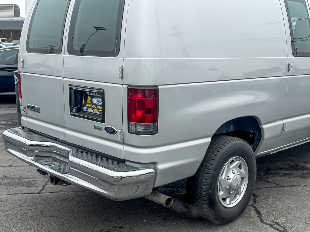 Used 2010 Ford E-350 - photo 2