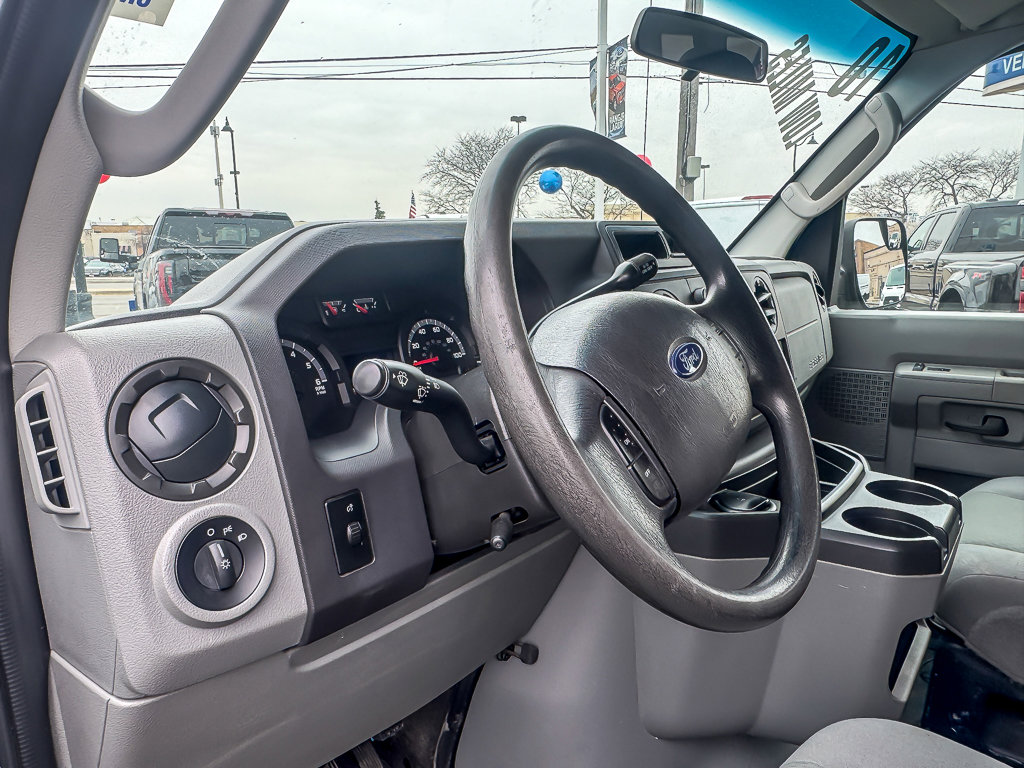 Used 2010 Ford E-350 Empty Cargo Van - photo 14